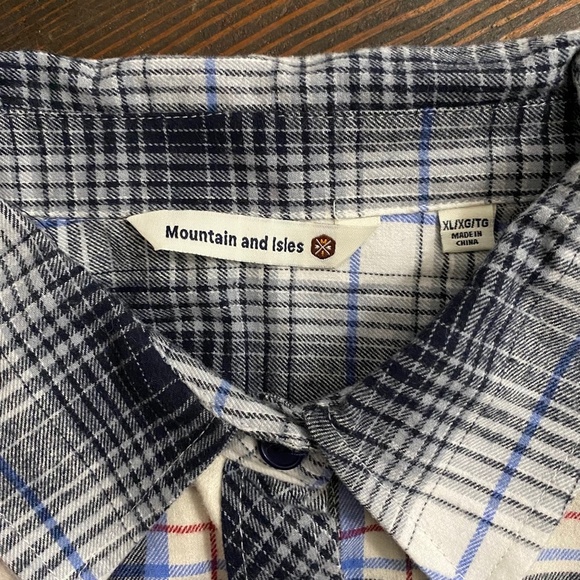 NWT Mountain and Isles Plaid Button Down Flannel Size XL - Picture 5 of 6
